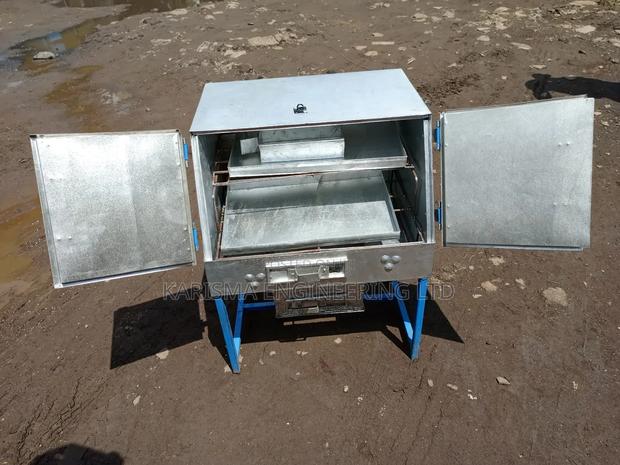 Small-Size Cake Charcoal Oven. - main view