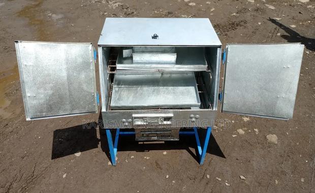 Juakali Commercial Cakes Oven. - main view
