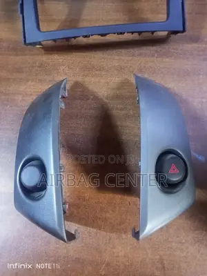 Toyota Vanguard Hazzard Panels