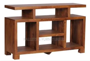 Pallet Stand Studio