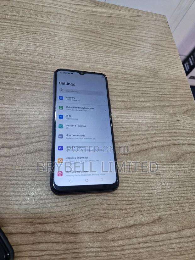 Tecno Spark 8C 64 GB Blue - thumbnail 5