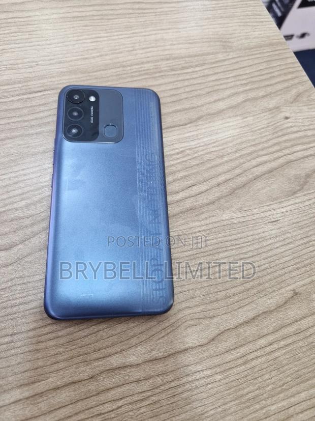 Tecno Spark 8C 64 GB Blue - thumbnail 4