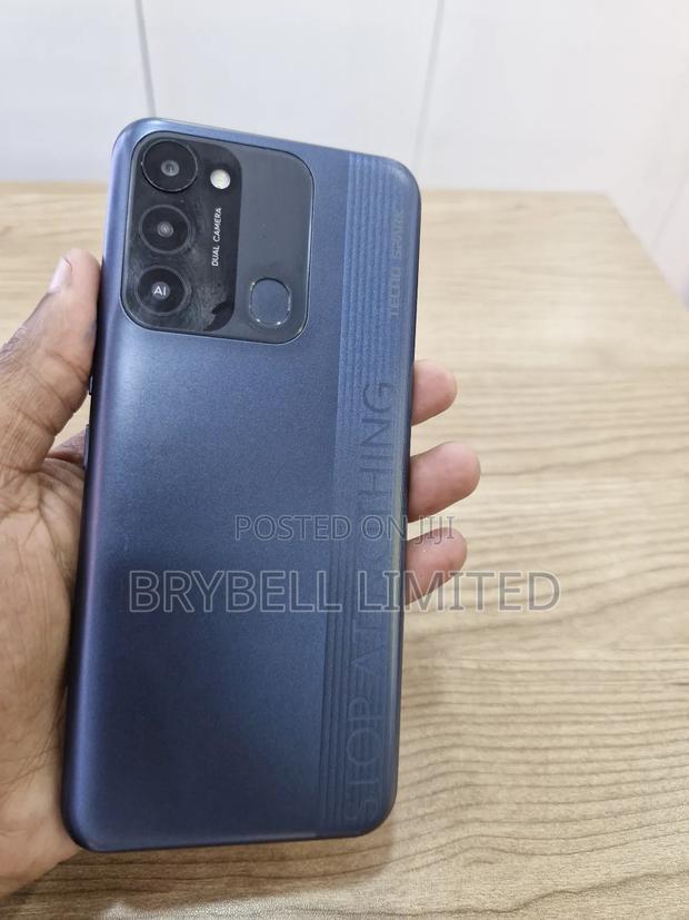 Tecno Spark 8C 64 GB Blue - main view