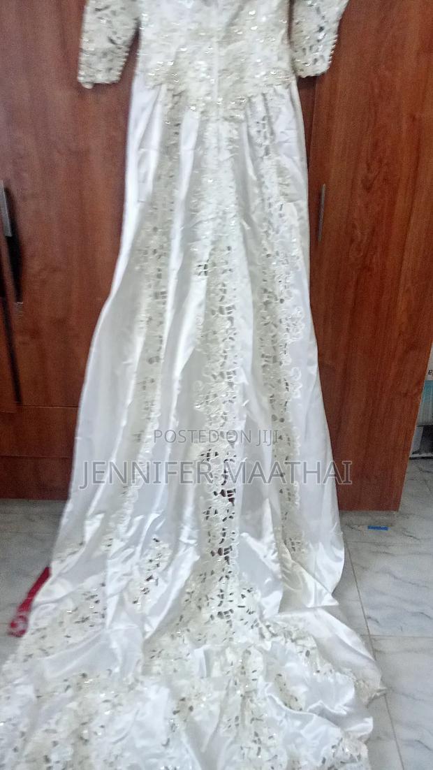 Wedding Gown - thumbnail 4
