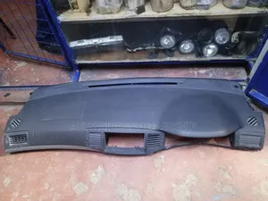 Dashboard Nze Model 2005 Without a/C Vents.
