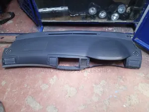 Dashboard Nze Model 2005 Without a/C Vents.
