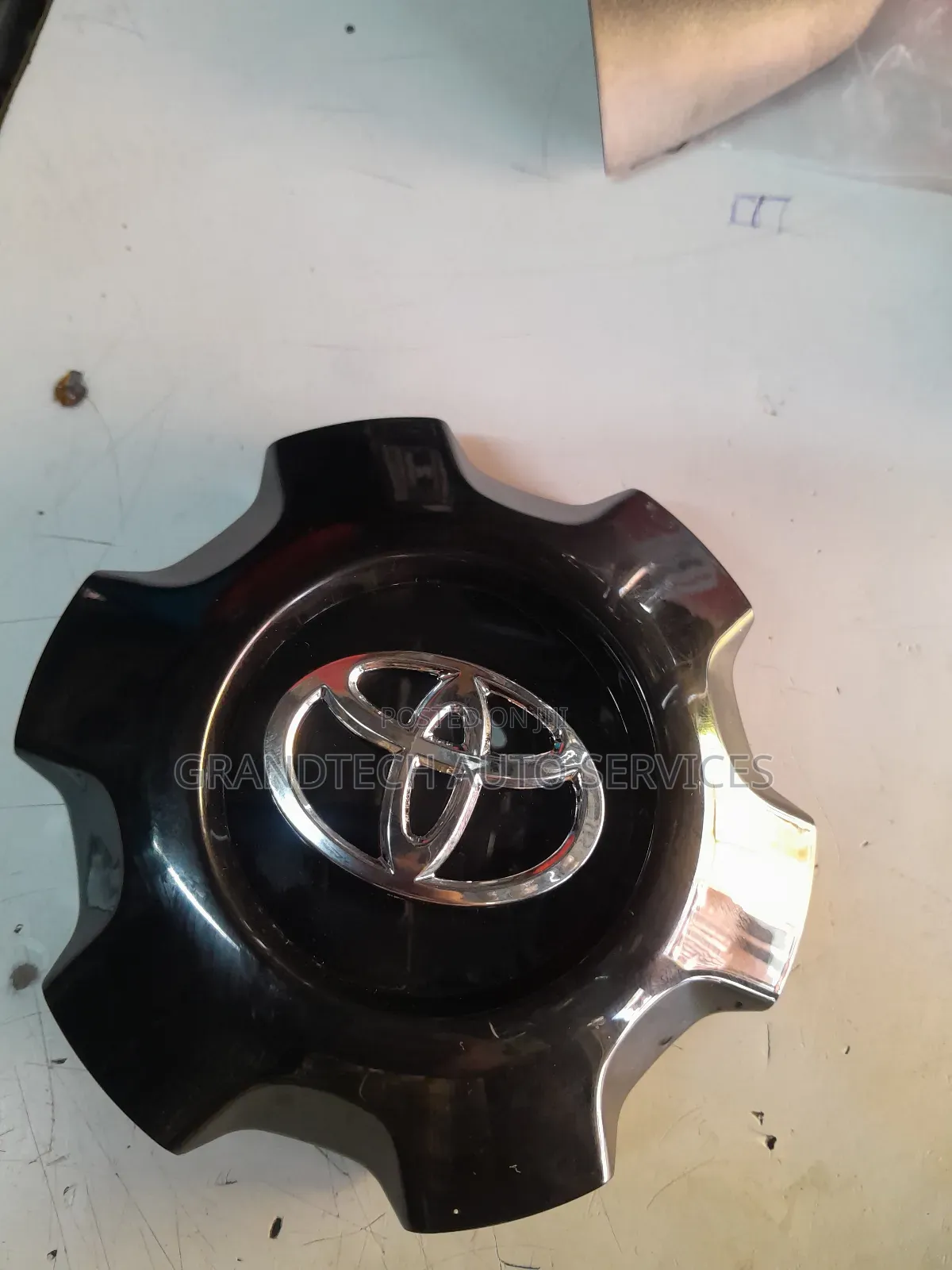 Landcruiser Prado 160 Wheel Hub Cap (Blacked)