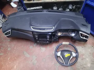 Dashboard Nissan X-Trail NT-32
