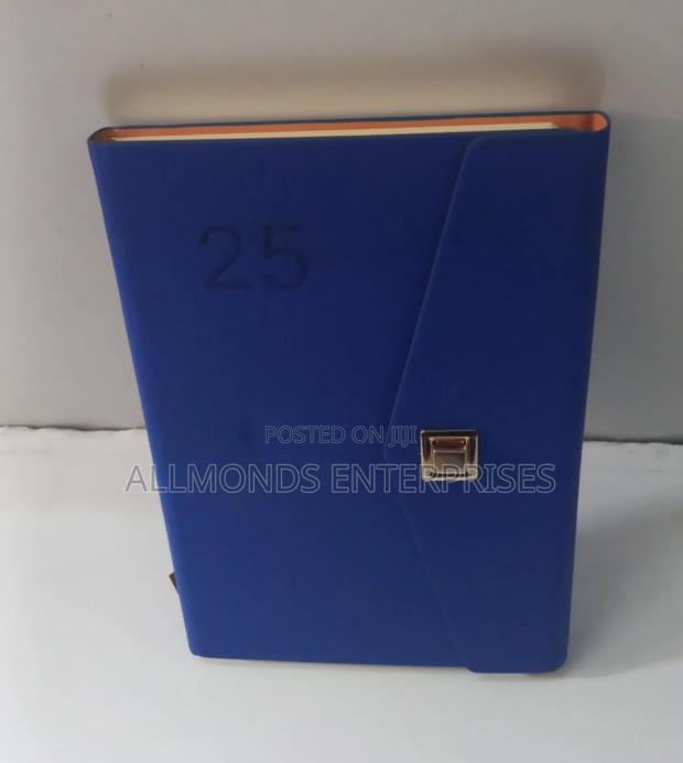 Premium Diary A5 2025 - thumbnail 3