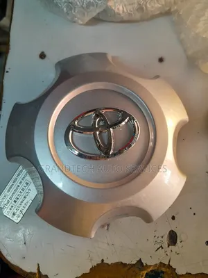 Landcruiser 200 Series Wheel Hub Cap