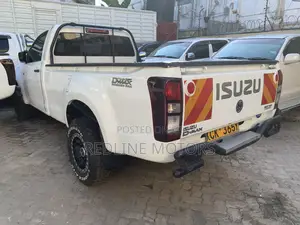 Isuzu D-MAX 2017 White