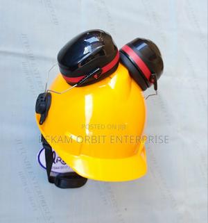 EN352-1:2020 Earmuff Mounted To Helmet - main view