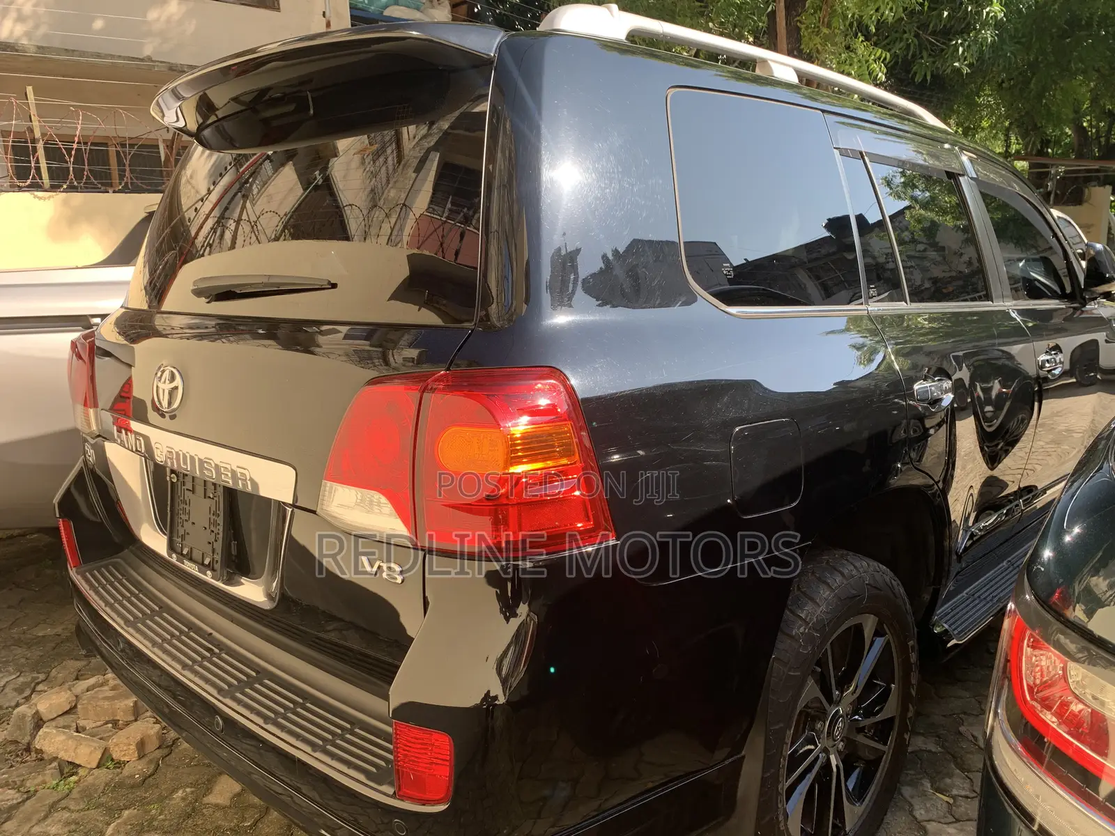 Toyota Land Cruiser 4.6 V8 ZX 2013 Black
