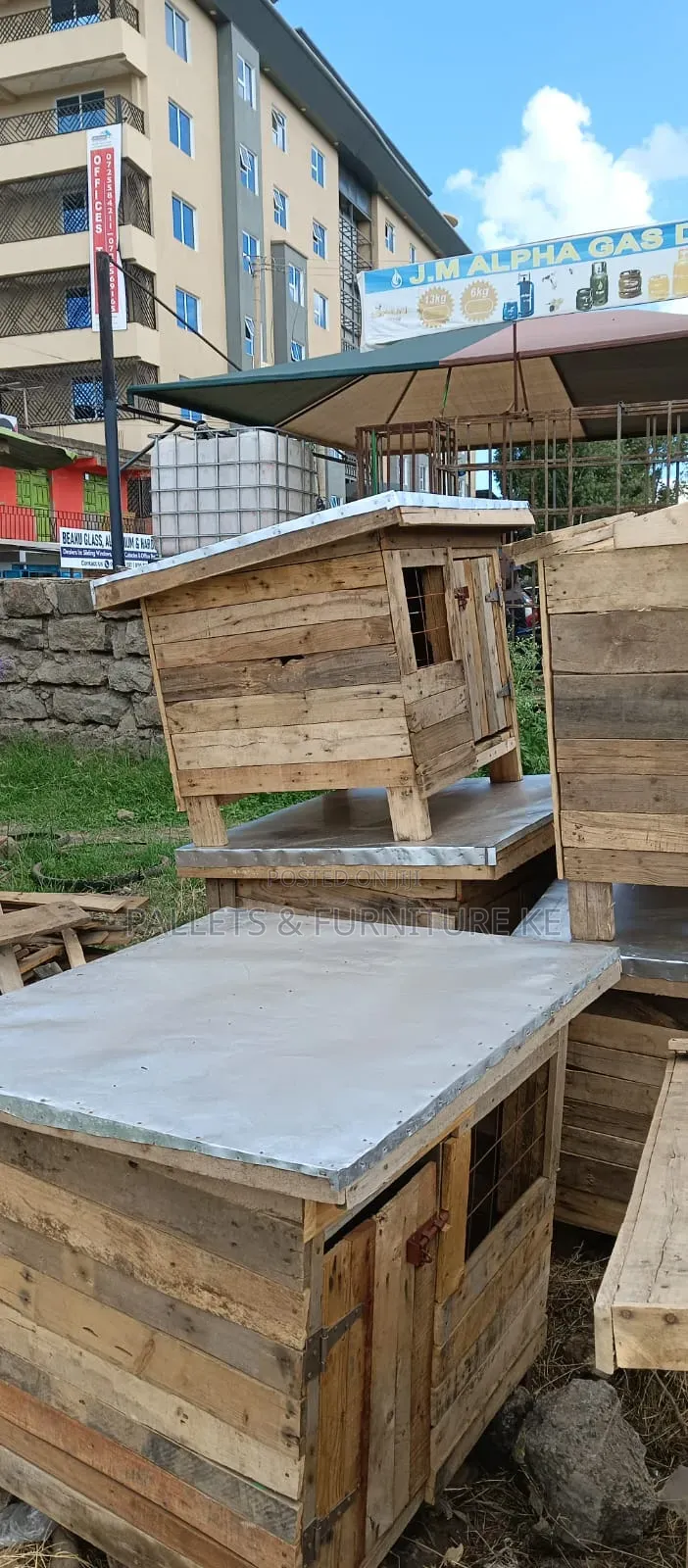 Ecopaw Pallet Kennel