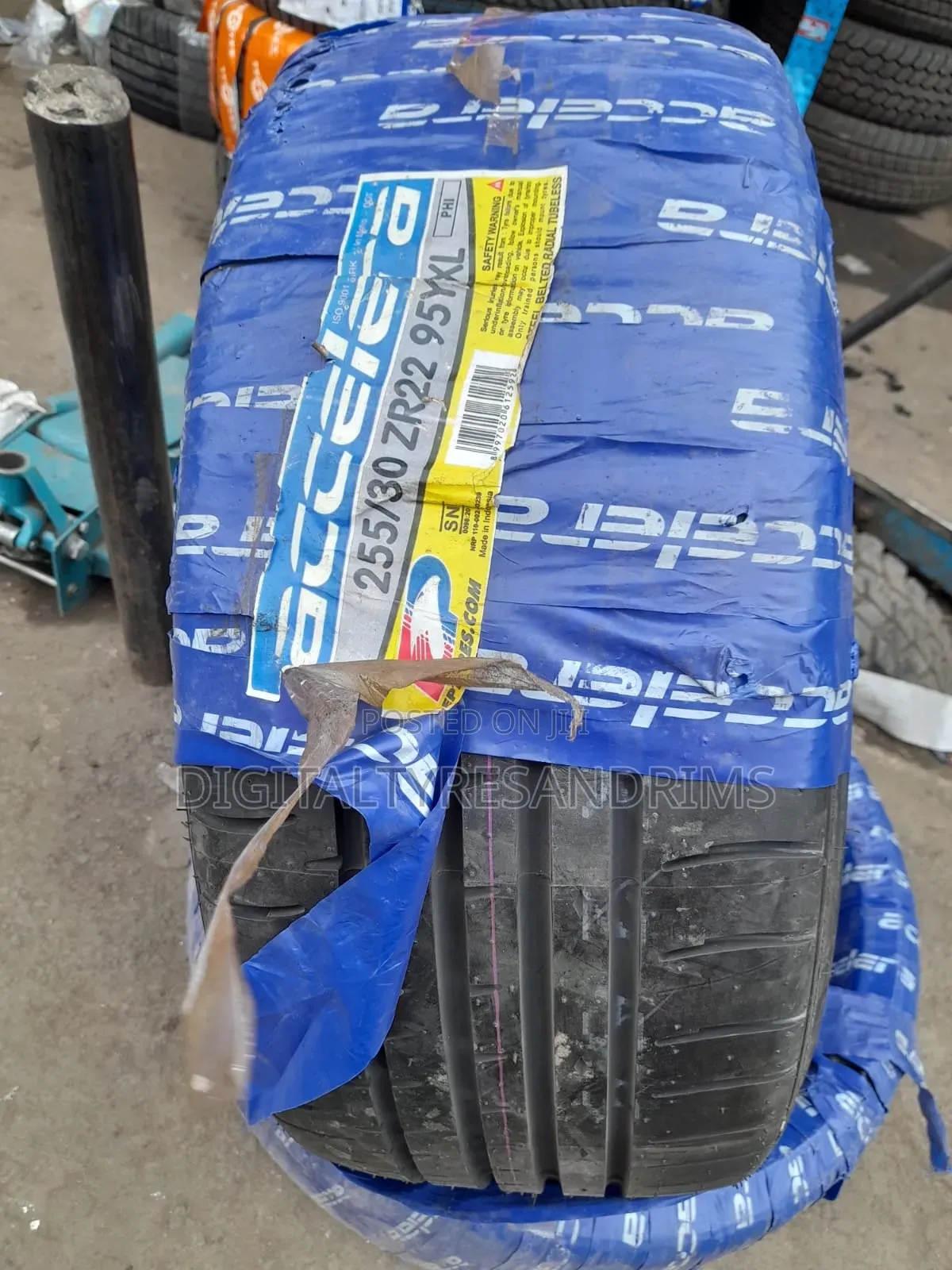Accelera Tyres Brand New Made in Indonesia 255/30r22