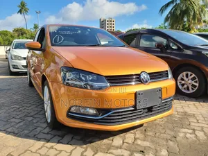 Volkswagen Polo 2017 Orange