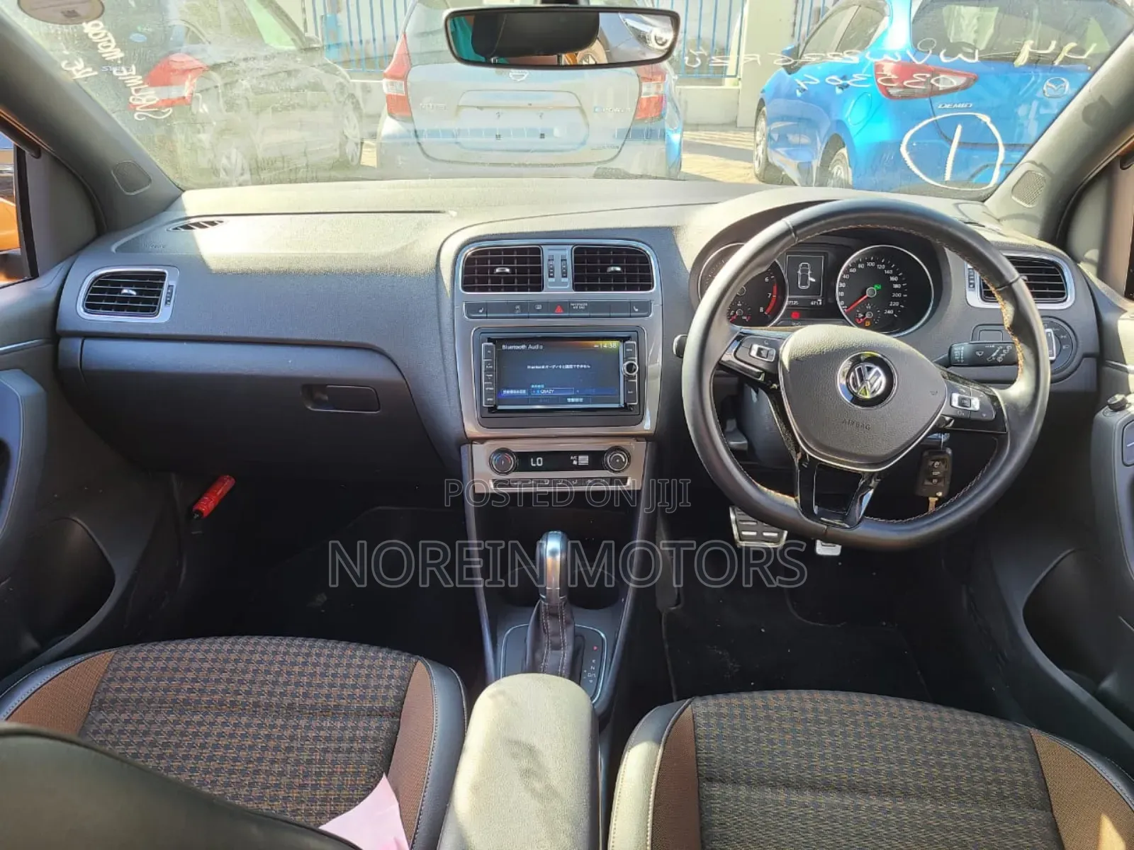 Volkswagen Polo 2017 Orange