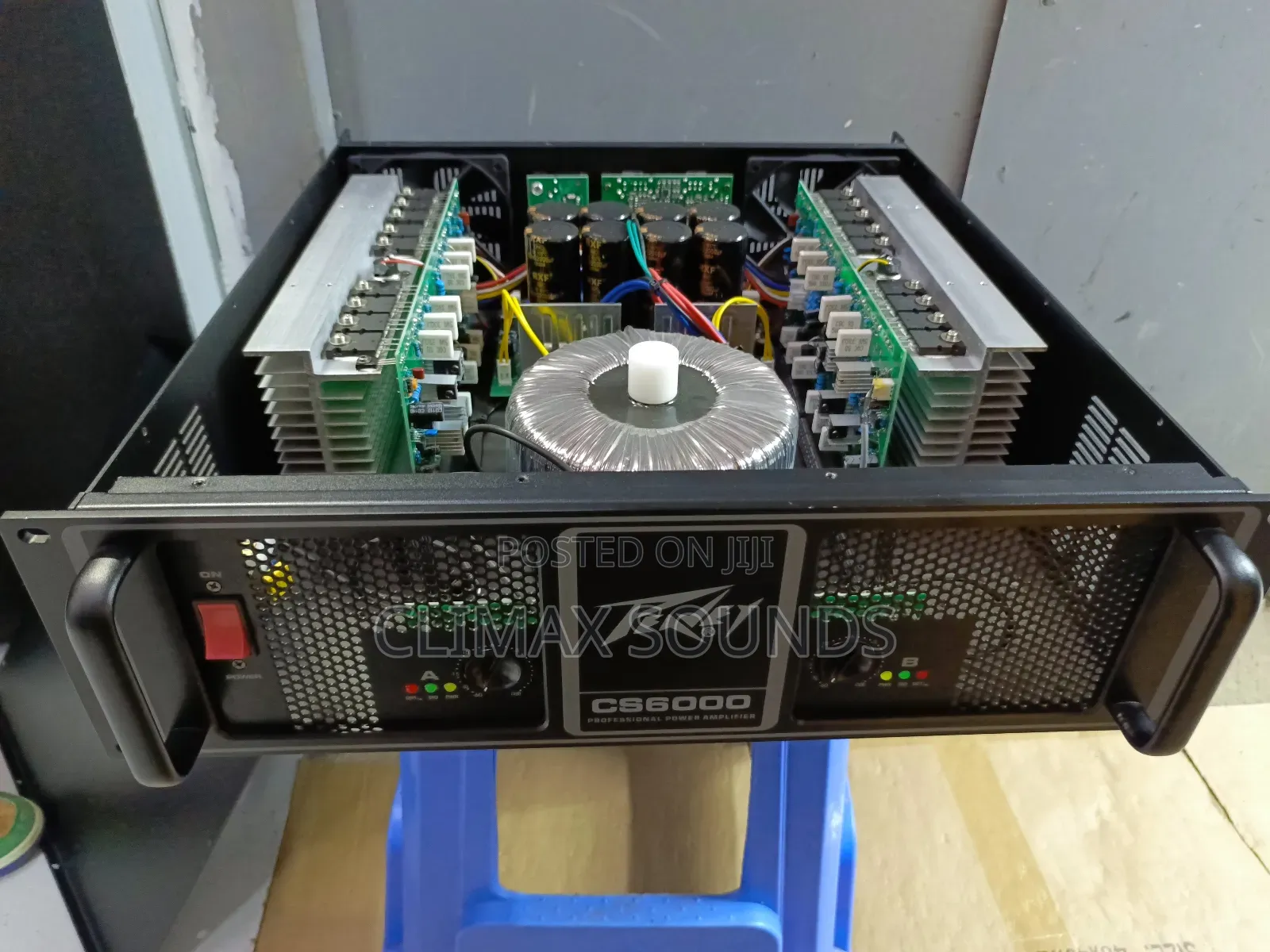 Peavey Cs6000 Power Amplifier's