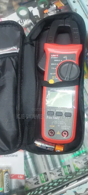 Uni-T Ut204+ Digital Clamp Meter
