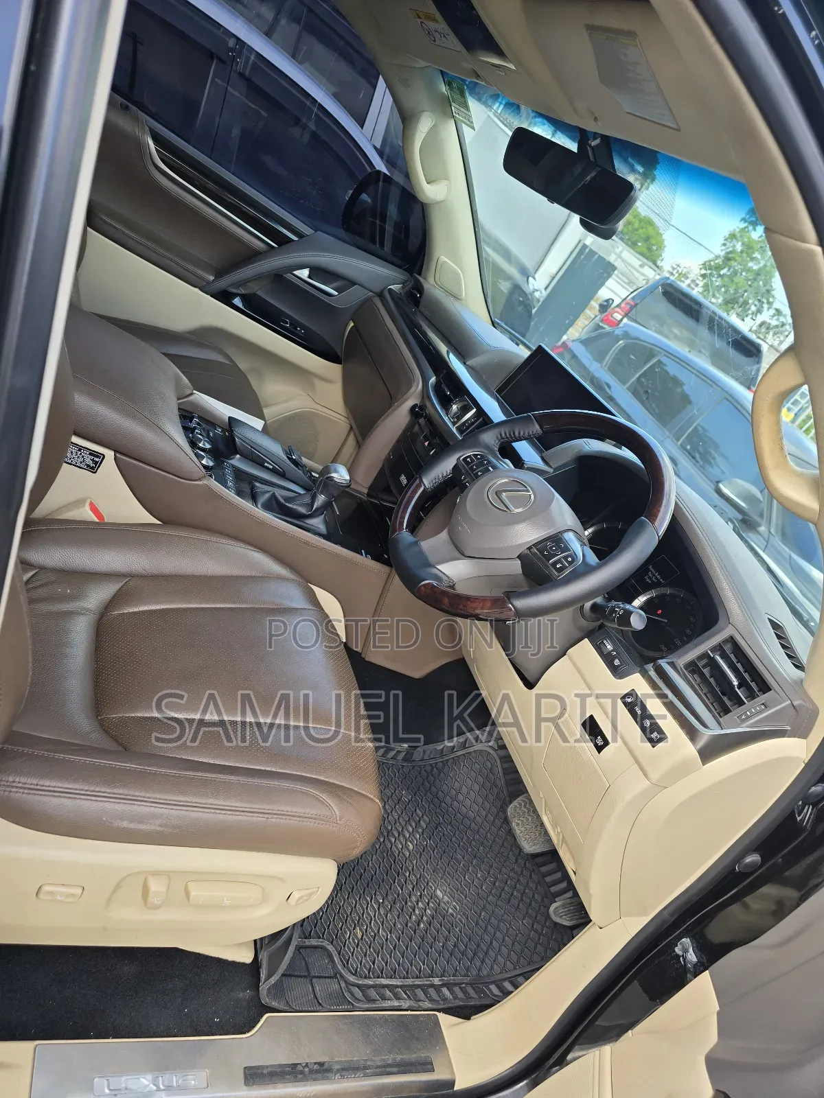 Lexus LX 2016 Black