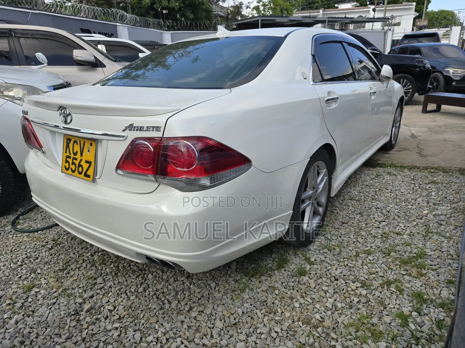 Toyota Crown 2013 White