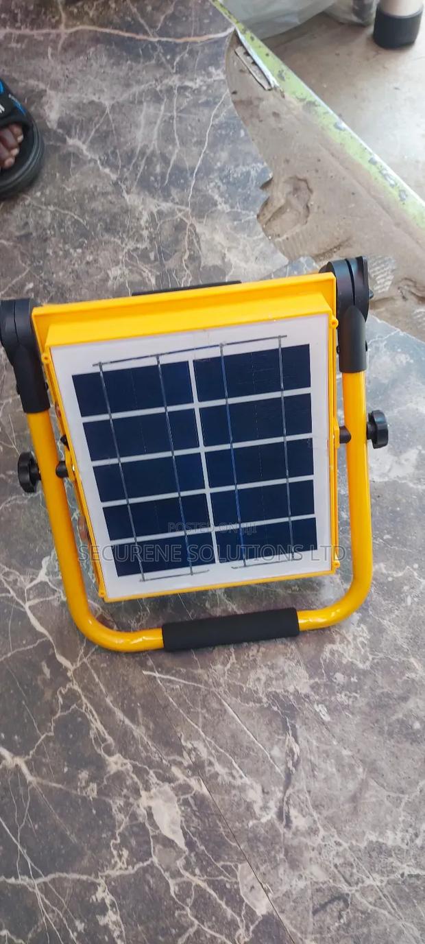100W Solar Floodlight IP69 - thumbnail 2
