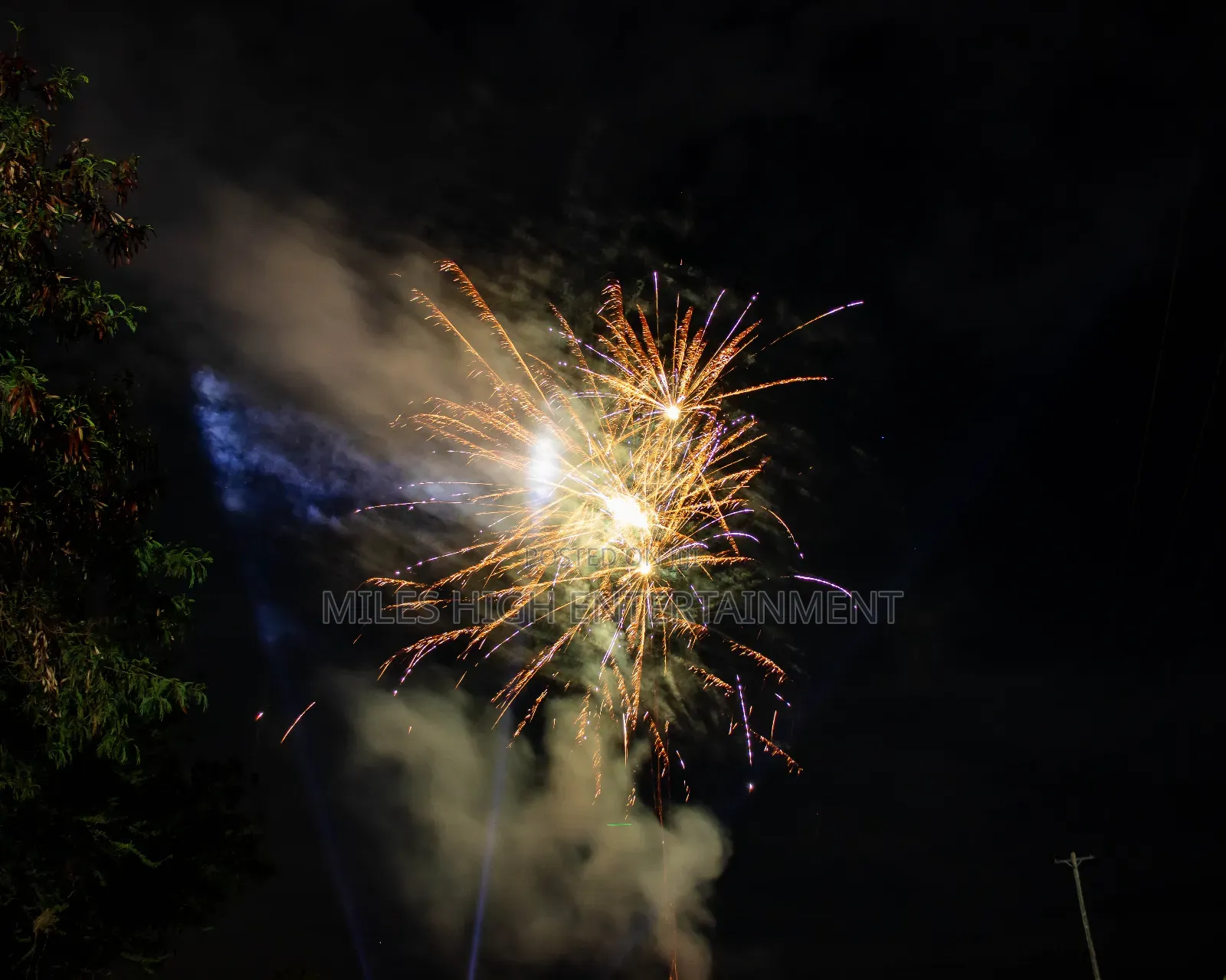 Aerial Display Fireworks 300 Shots