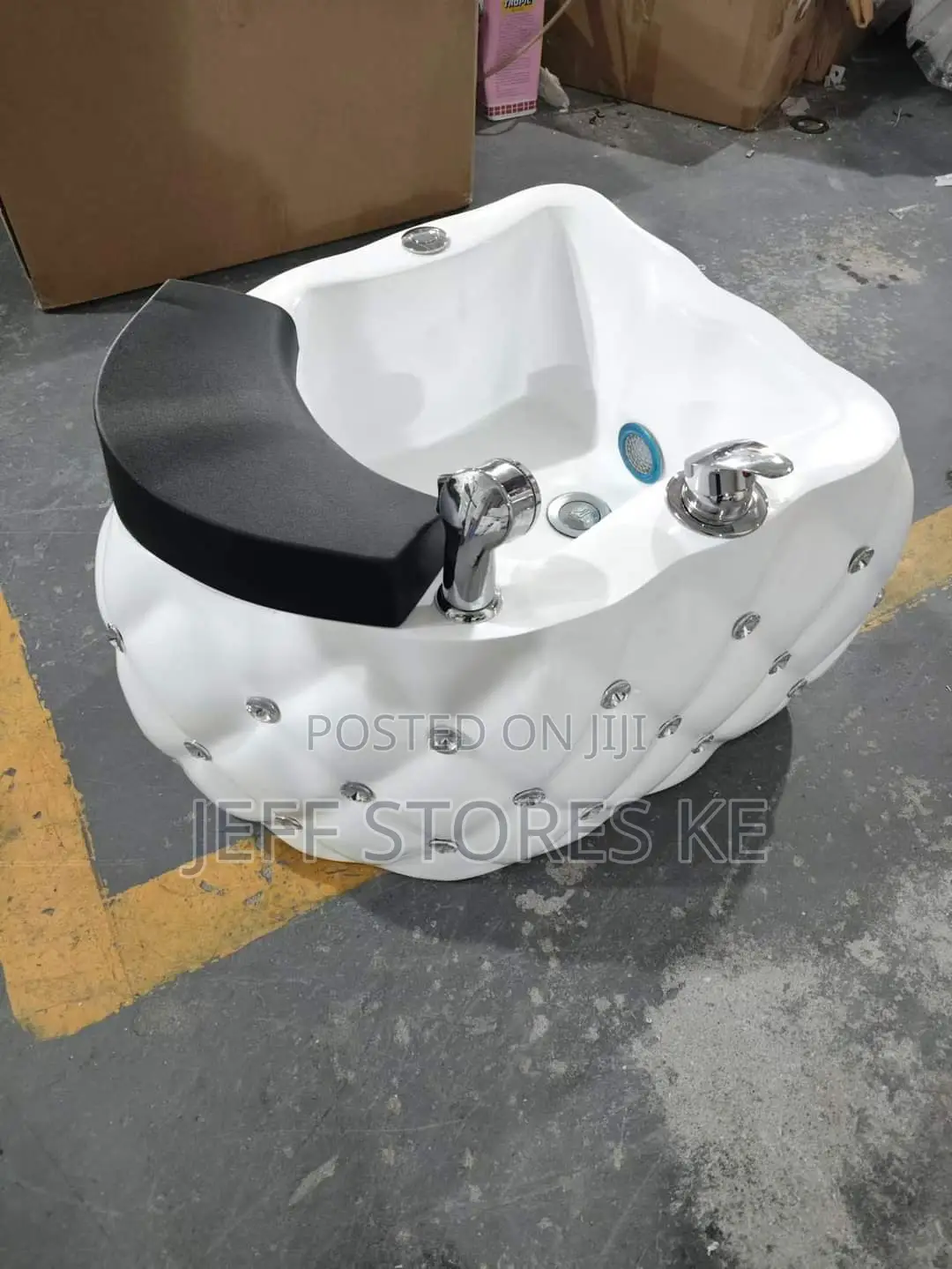 Quality White Pedicure Basin