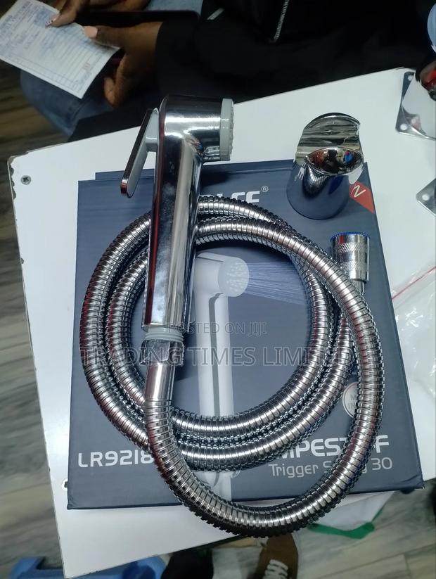 Lirlee Arabic Shower - main view