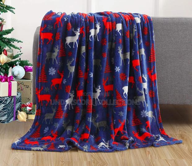 Solid Color Flannel Blanket Reversible Warm Embossed . - thumbnail 2