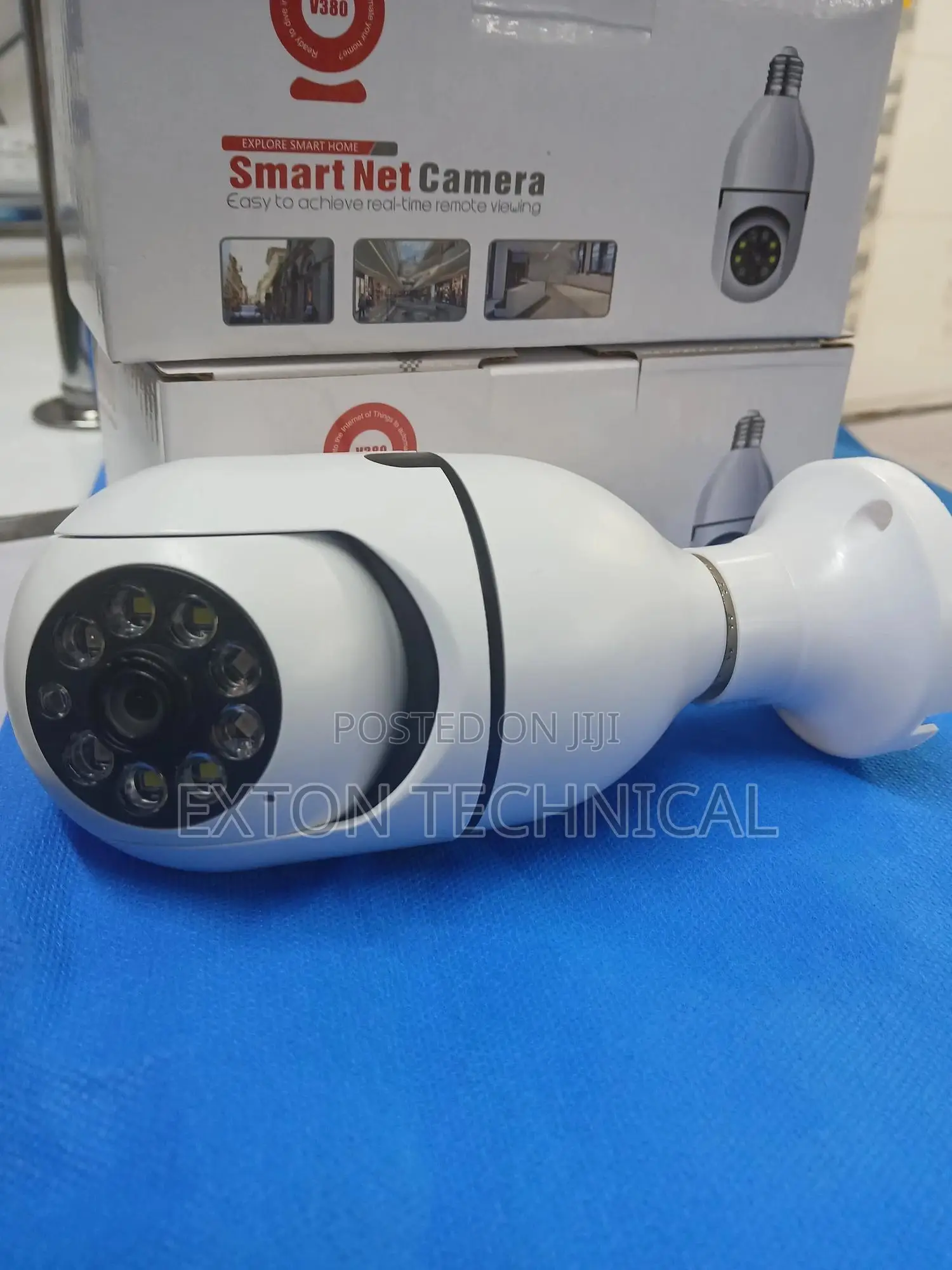 PTZ Rotating Wifi Bulb Camera New V380