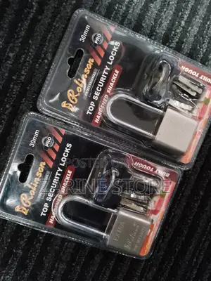 Rolinson 30mm Hardened Steel Padlock for Top Security.