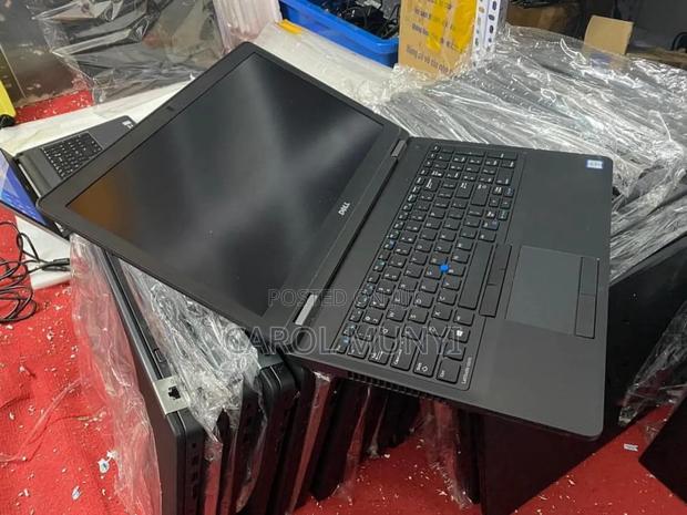 New Laptop Dell Latitude 5400 16GB Intel Core I5 SSD 256GB - thumbnail 3