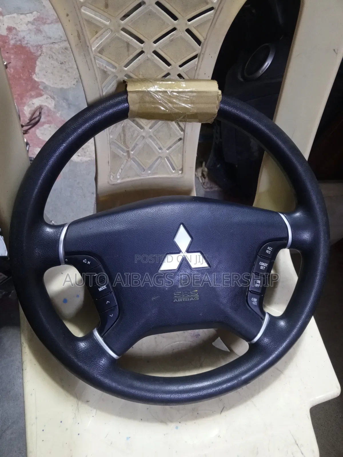 Mitsubishi Shogun Stearing Wheel.