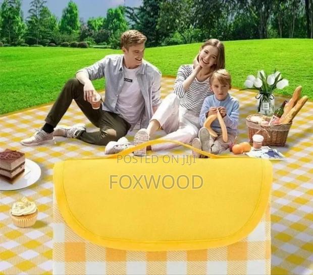 Waterproof Outdoor Picnic Mat Available - thumbnail 6