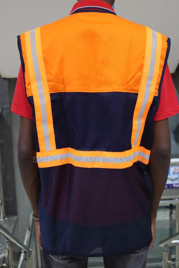 Reflector Vest-customized With A Bottom Net - thumbnail 2