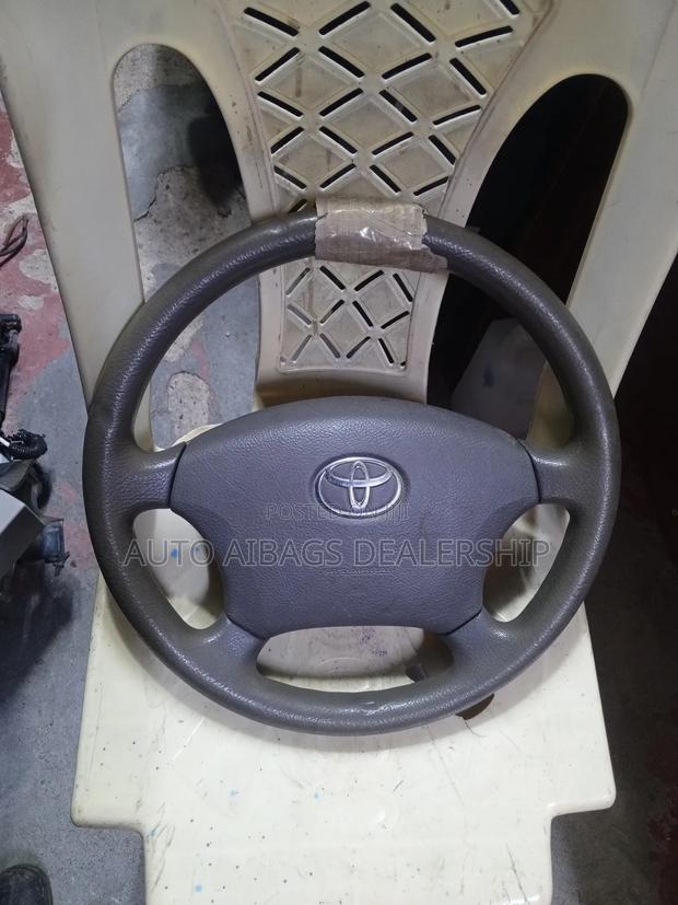 Prado 120 Stearing With Shift Buttons and Without. - main view