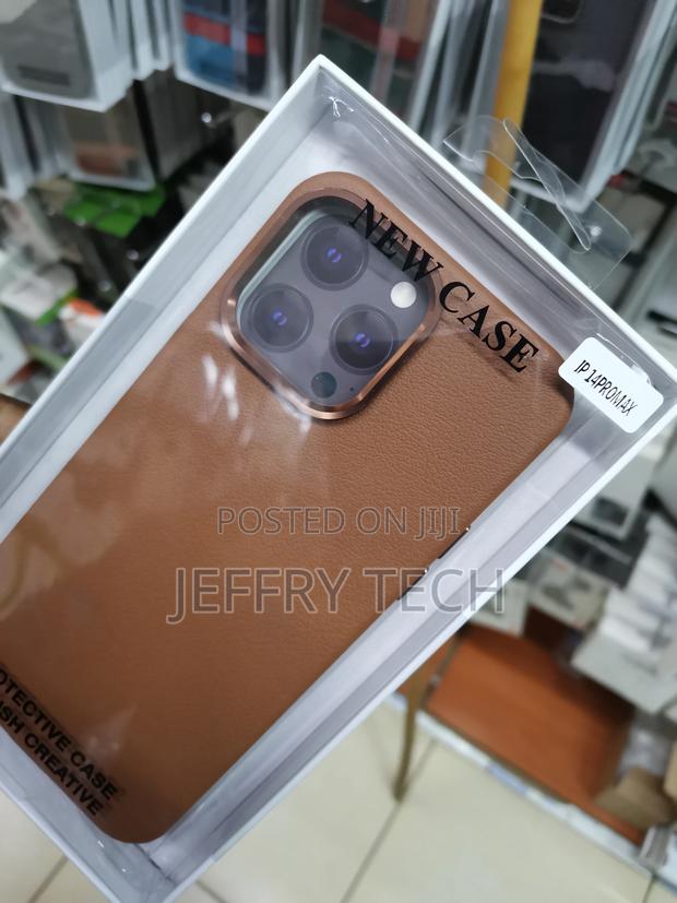 Apple iPhone 14 Pro Max Leather Case With Camera Frame - main view