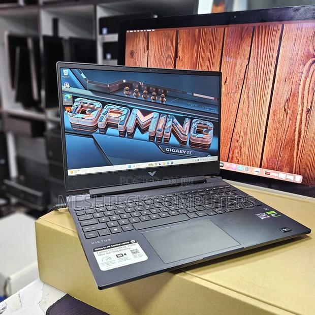Laptop HP Victus 15 8GB AMD Ryzen 5 SSD 512GB - main view
