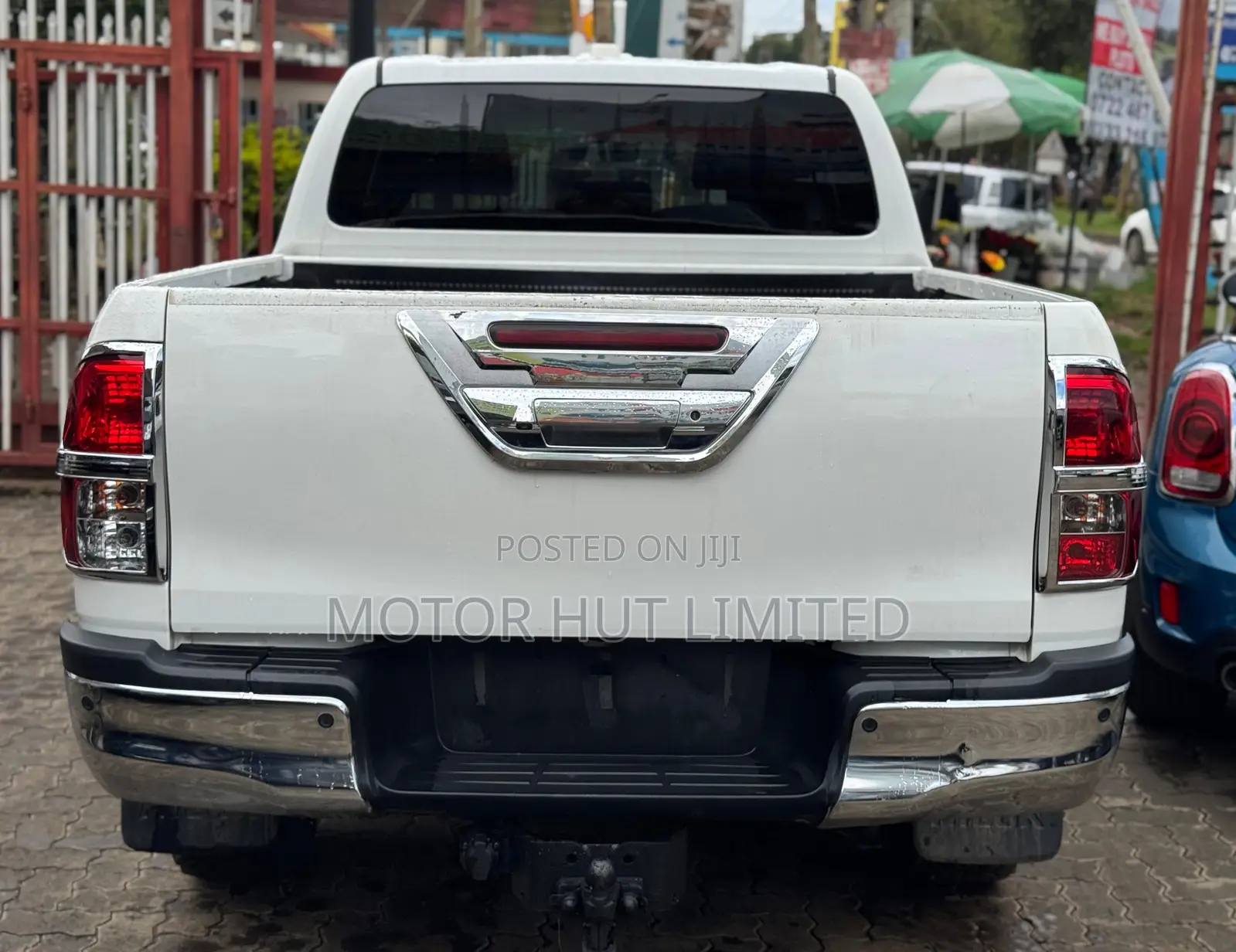 Toyota Hilux 2019 White
