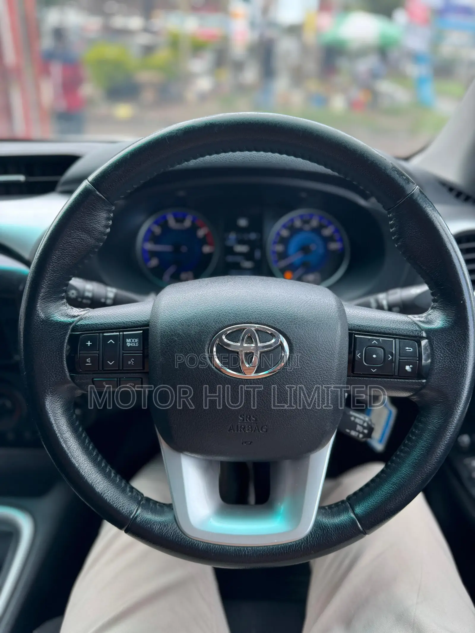 Toyota Hilux 2019 White