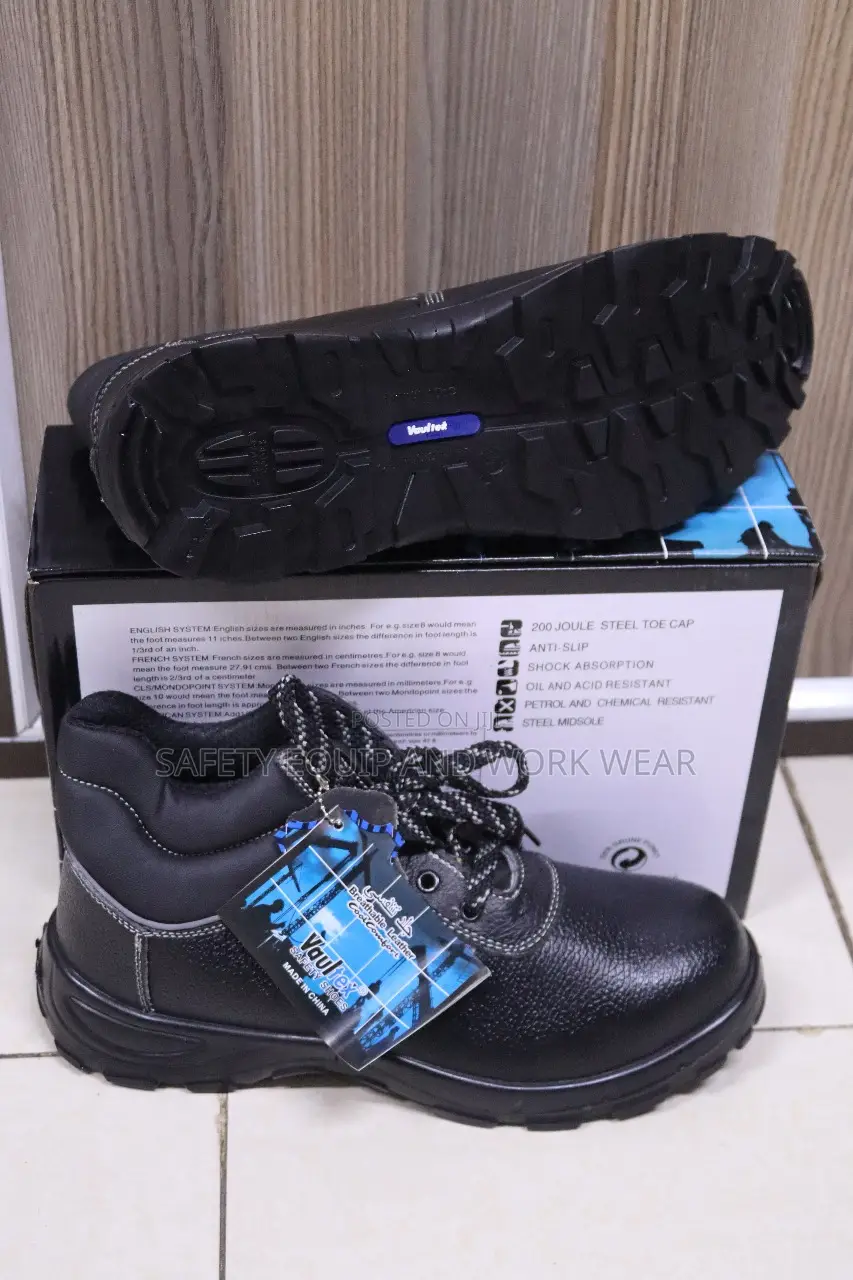 Vaultex Professional Boots