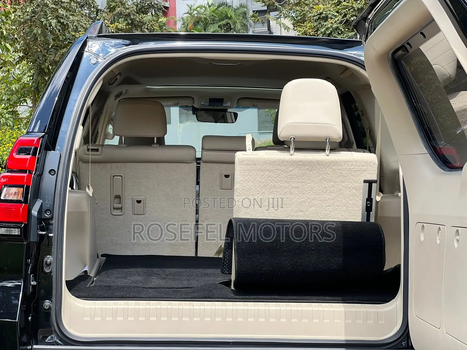 Toyota Land Cruiser Prado 2018 Black