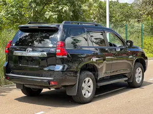 Toyota Land Cruiser Prado 2018 Black