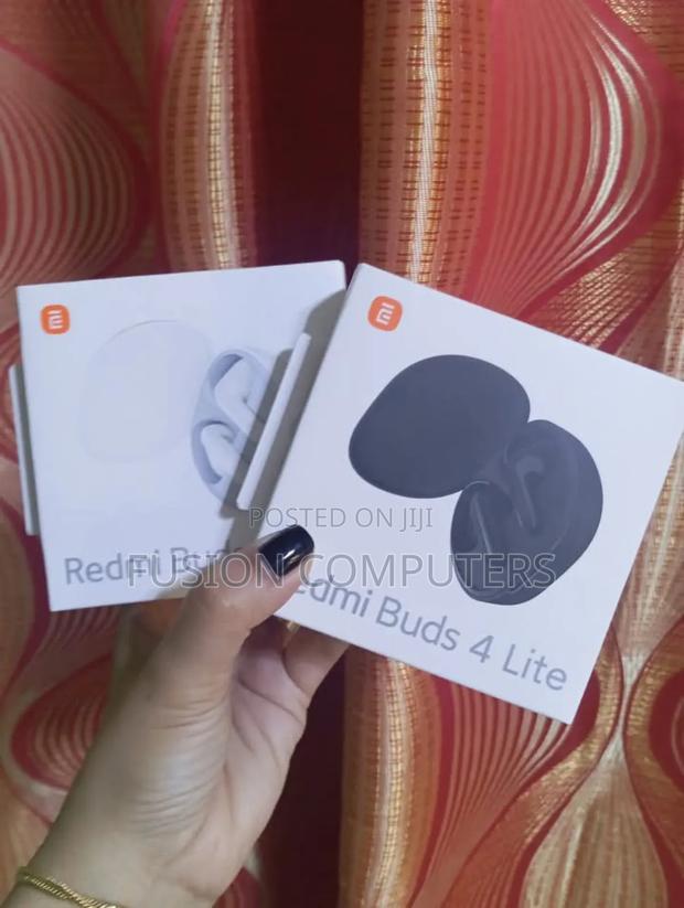 Redmi Buds 4 Lite Black, , 20hrs Battery Life - thumbnail 3