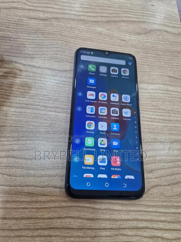 Tecno Spark 8C 64 GB Blue - thumbnail 3