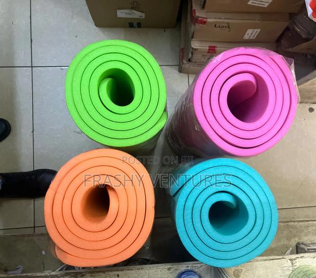 15 Mm High Quality Yoga Mat - main view