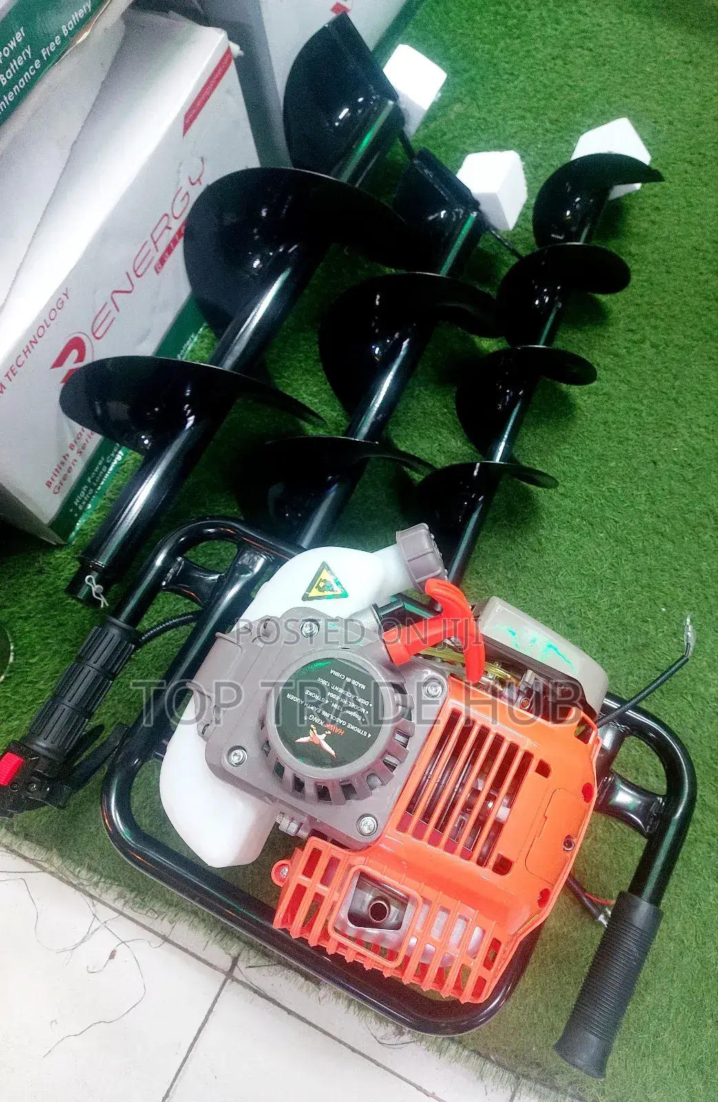 Hawk King Earth Auger 4 Stroke Engine 3 Drill Bits