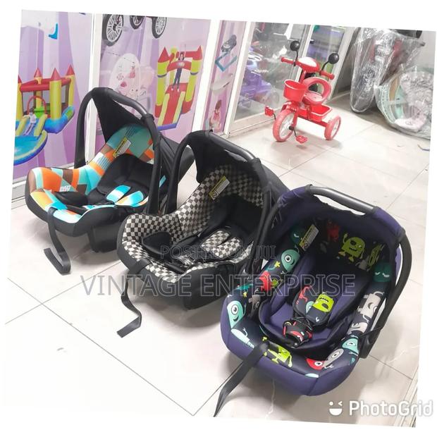 *Carrycot// Car Seat* - main view