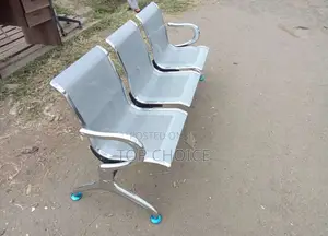 Visitors Chairs (3-Linked)